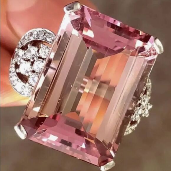 🩷 NEW stunning square pink 5 carat crystal & silver ring 🩷 - Picture 4 of 6